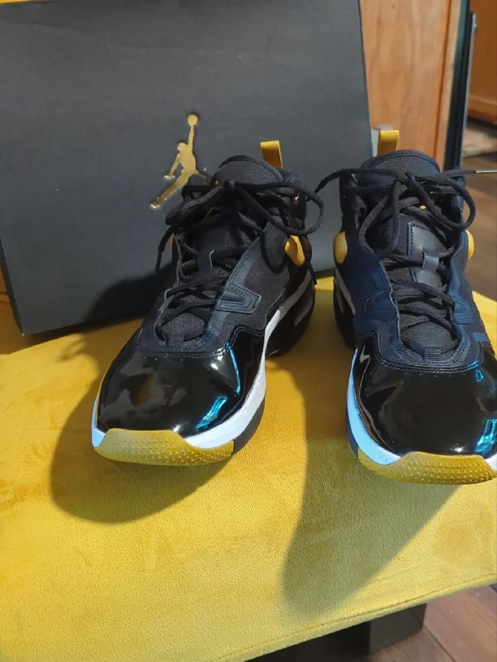 23 ,Jordan Stay Loyal 3 Size 12